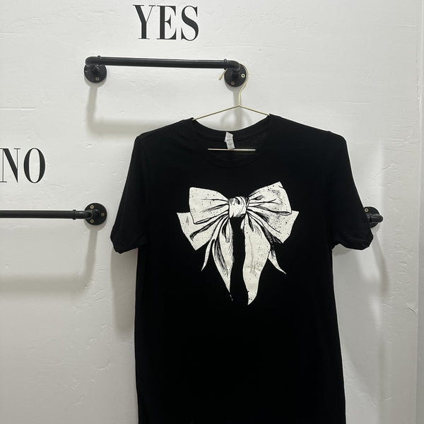 Bow Graphic Tee (Black)