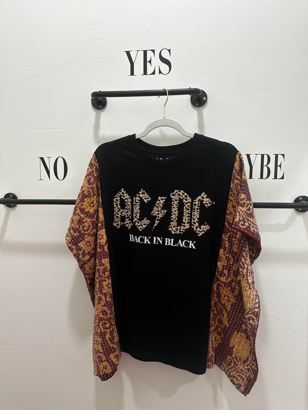 Kantha ACDC Graphic