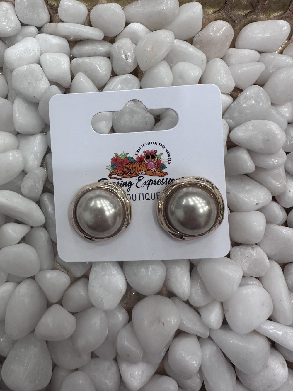 Pearl Gold Stud Earring