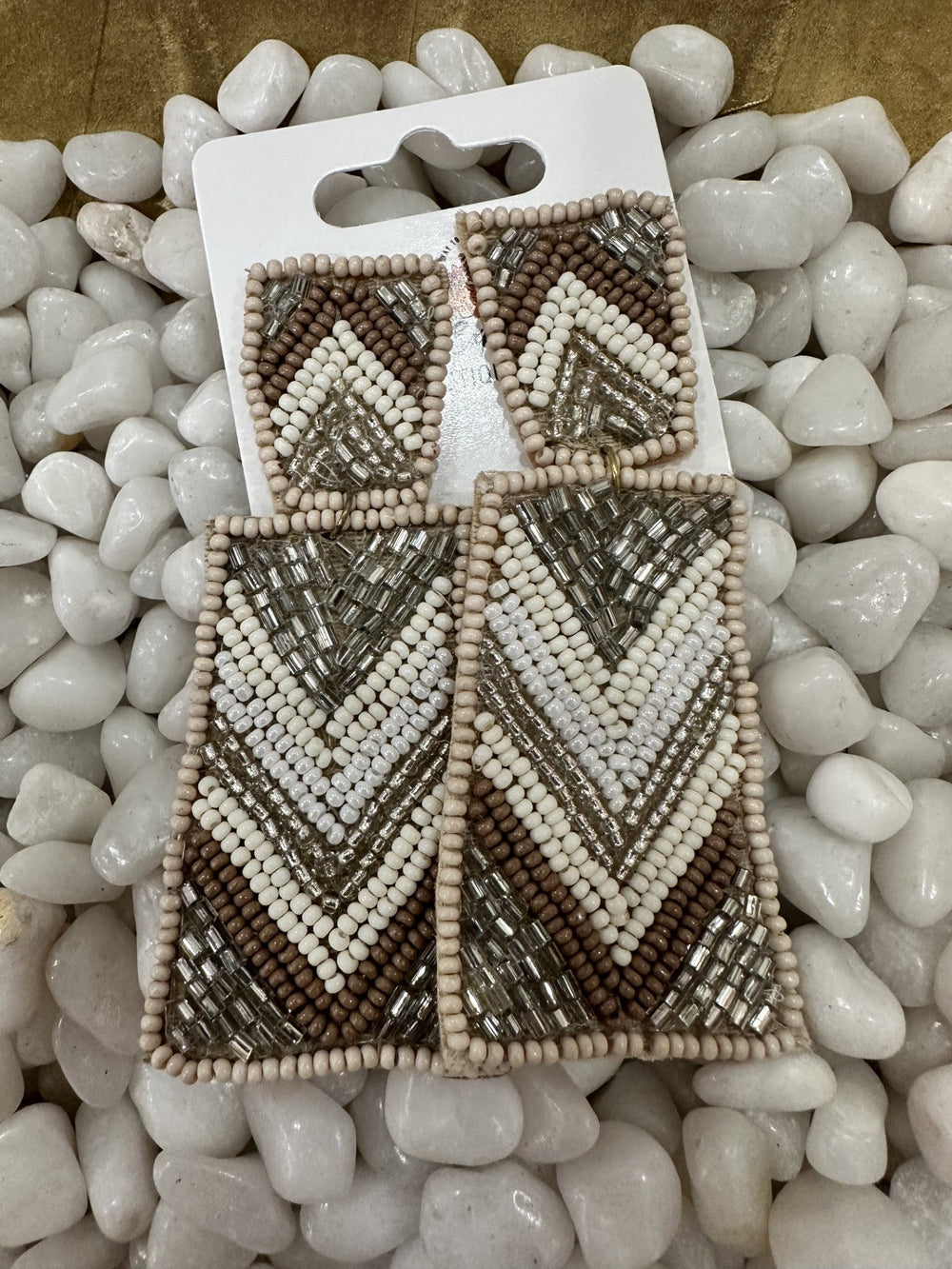 Rectangle Beaded Earring (Neutral)