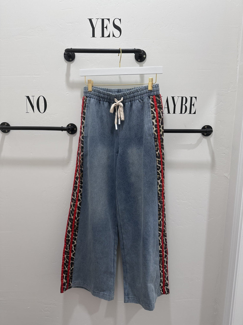 Side Leopard Accent Wide Leg Pants