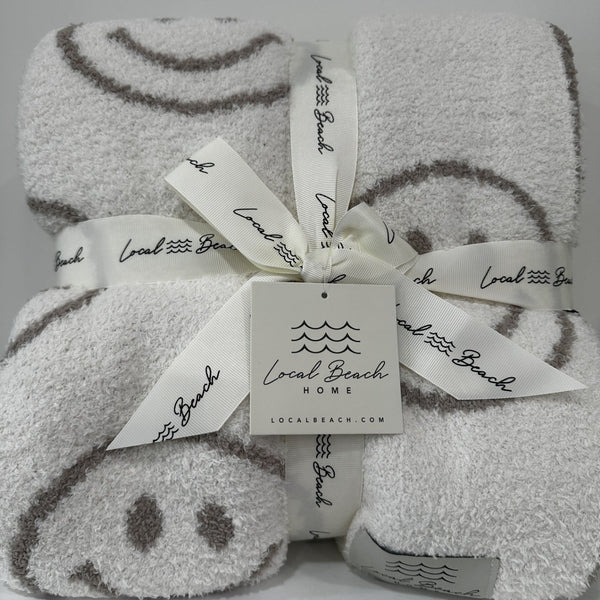 Smiley Luxe Home Blanket