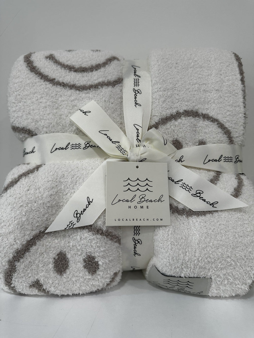 Smiley Luxe Home Blanket