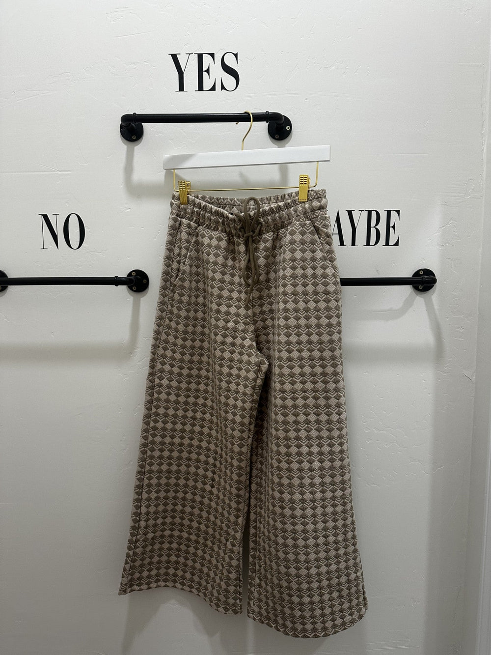 Textured Cropped Pants (Taupe)